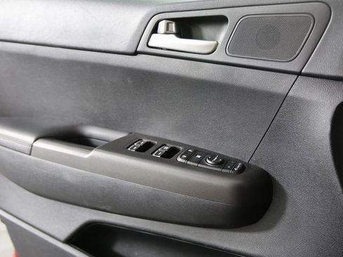 Used 2020 Kia Sportage LX w/ LX Popular Package image 11