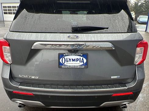 Used 2021 Ford Explorer Limited w/ Equipment Group 301A image 11