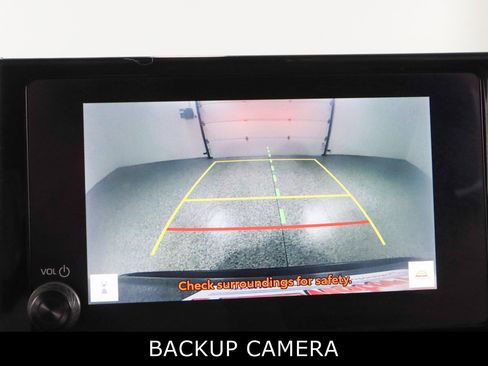 Used 2023 Toyota RAV4 LE image 18