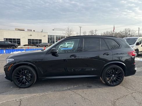 Used 2021 BMW X5 xDrive40i w/ M Sport Package image 17