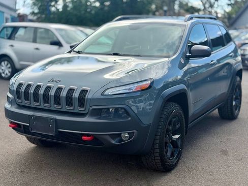 Used 2014 Jeep Cherokee Trailhawk w/ Comfort/Convenience Group AWD/4WD image 4