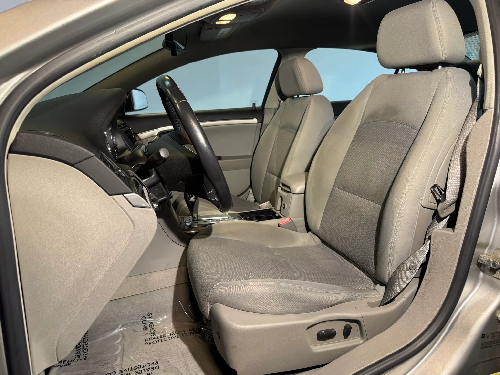 Used 2008 Saturn Aura XE w/ Preferred Package FWD image 8