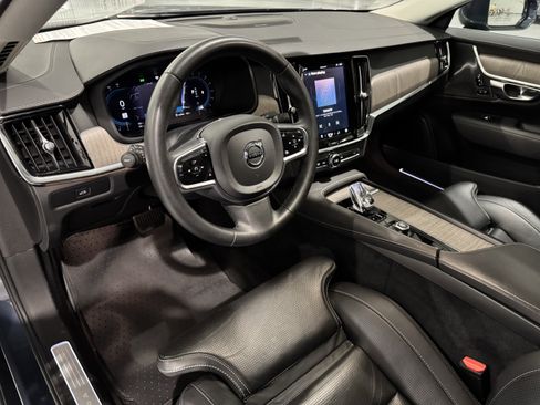 Used 2023 Volvo S90 B6 Ultimate w/ Protection Package Premier image 28