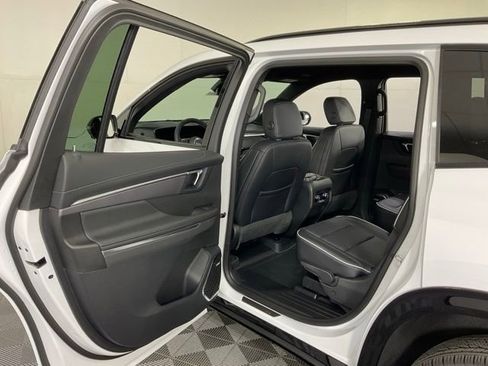 New 2026 Buick Enclave Sport Touring w/ LPO, Floor Liner Package FWD image 34