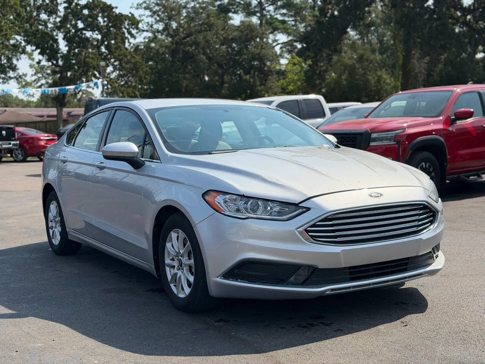 Used 2018 Ford Fusion S FWD image 3