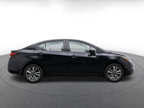 Used 2025 Nissan Versa SV FWD image 10