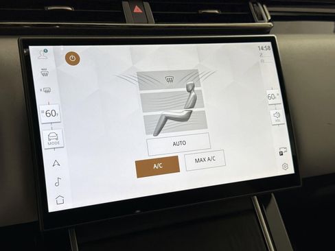 New 2026 Land Rover Range Rover Velar Dynamic SE image 14