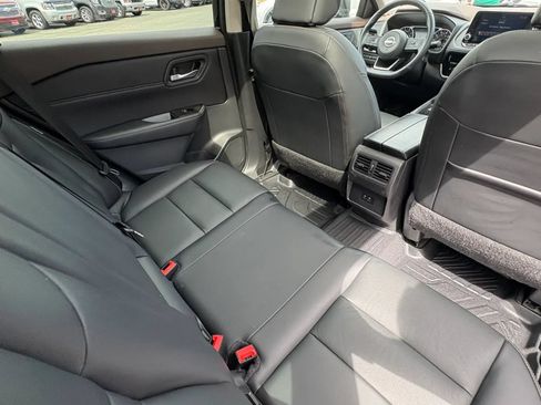 Used 2023 Nissan Rogue SL AWD/4WD image 34
