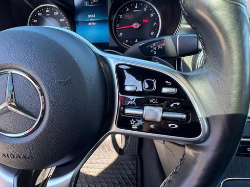 Used 2020 Mercedes-Benz GLC 300 4MATIC image 29