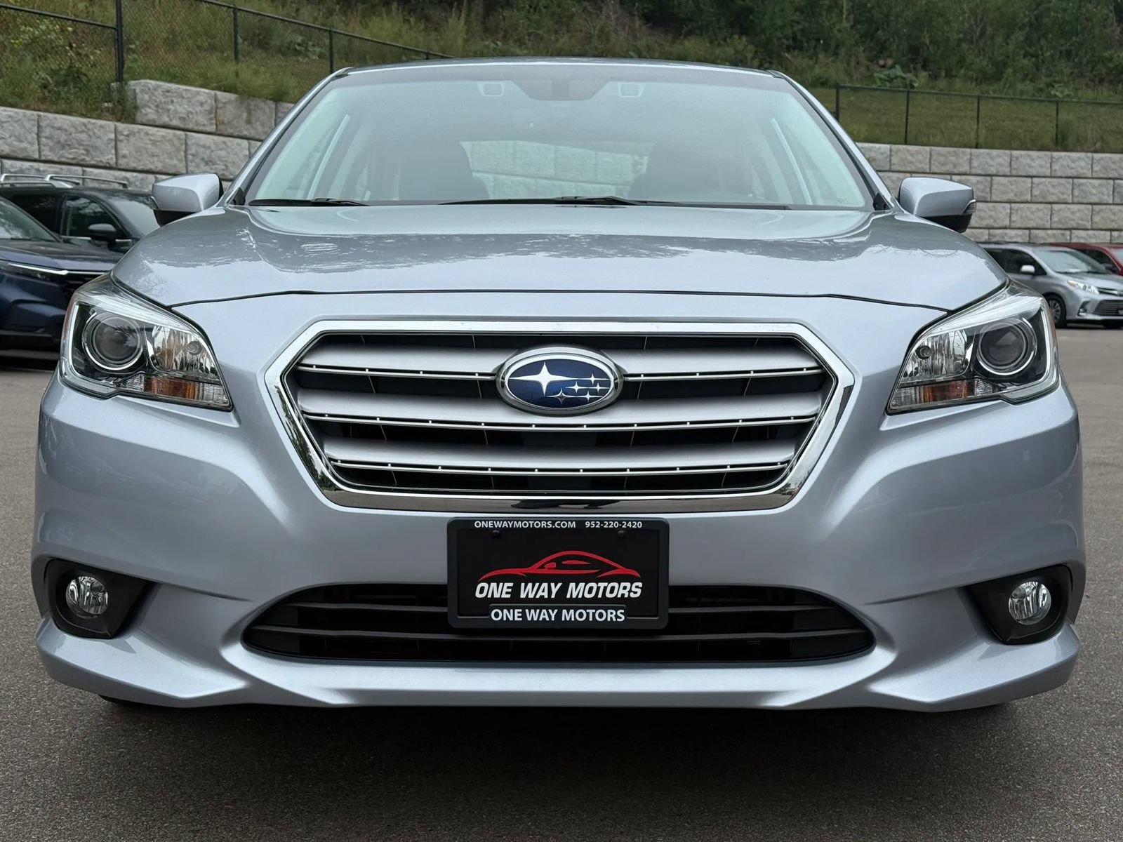 Used 2017 Subaru Legacy 2.5i Limited AWD/4WD image 8