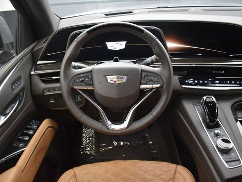 Certified 2024 Cadillac Escalade ESV Premium Luxury AWD/4WD image 14