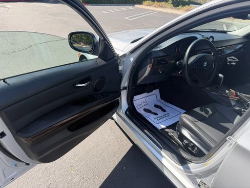 Used 2011 BMW 328i Sedan RWD image 10
