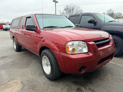 Used 2004 Nissan Frontier XE w/ (VTP) Value Truck Pkg image 3