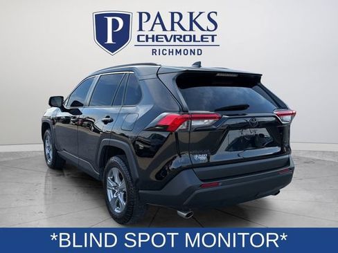 Used 2022 Toyota RAV4 XLE w/ Convenience Package AWD/4WD image 5