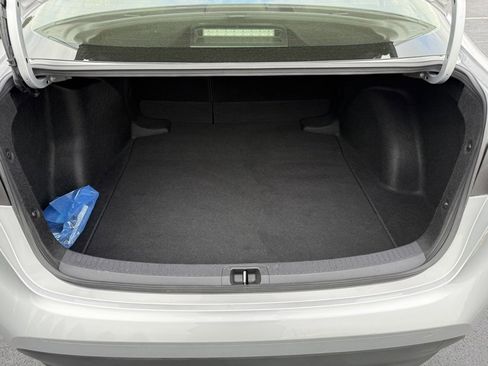 Certified 2025 Toyota Corolla LE image 33