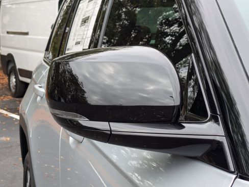 New 2025 Jeep Grand Cherokee Limited image 13