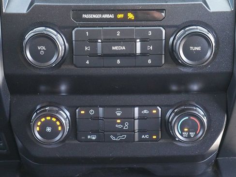 Used 2019 Ford F150 XL w/ Equipment Group 101A Mid AWD/4WD image 22