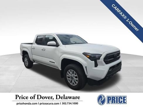 Used 2025 Toyota Tacoma SR5 AWD/4WD image 1