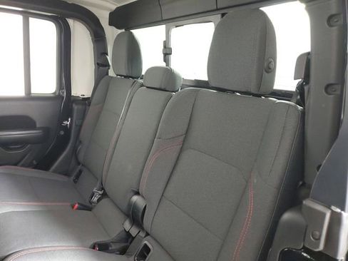 Used 2026 Jeep Gladiator Rubicon image 13