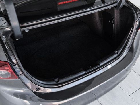 Used 2018 MAZDA MAZDA3 Touring FWD image 53