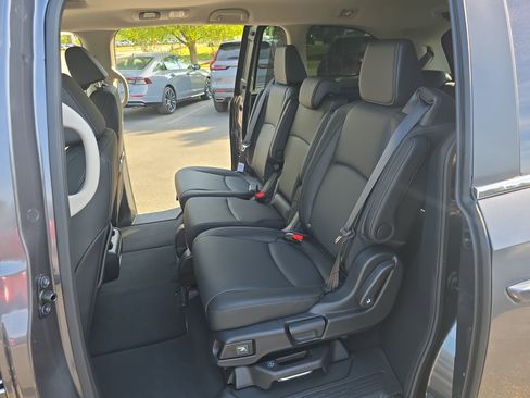 New 2026 Honda Odyssey EX-L image 16