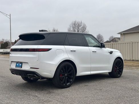 Used 2024 Land Rover Range Rover Sport Dynamic SE image 37