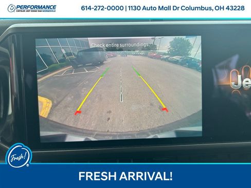 Used 2024 Jeep Wrangler Unlimited Sahara AWD/4WD image 22