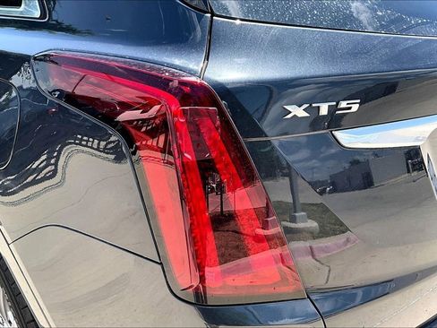 Used 2023 Cadillac XT5 Premium Luxury w/ Technology Package image 38