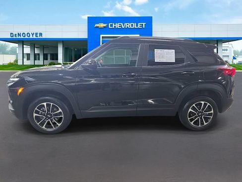 Used 2024 Chevrolet TrailBlazer LT w/ Convenience Package AWD/4WD image 10