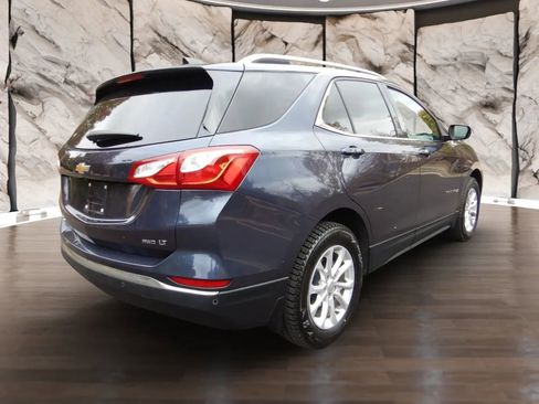 Used 2019 Chevrolet Equinox LT w/ Sun & Navigation Package image 6