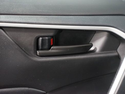 Certified 2023 Toyota RAV4 LE image 31