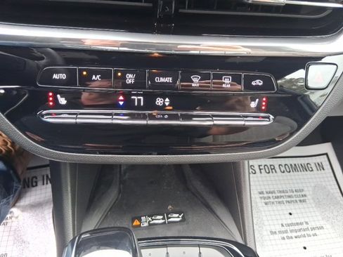 Certified 2025 Buick Envista Avenir image 29