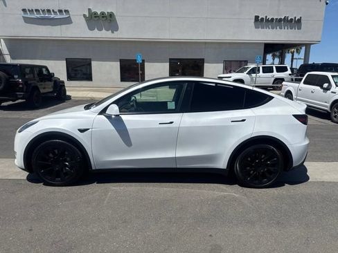 Used 2020 Tesla Model Y Long Range AWD/4WD image 2
