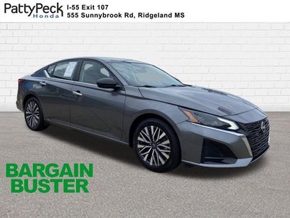 Used 2024 Nissan Altima 2.5 SV