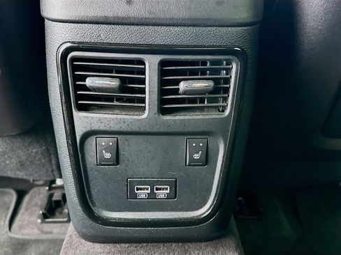 Used 2017 Dodge Charger R/T image 17