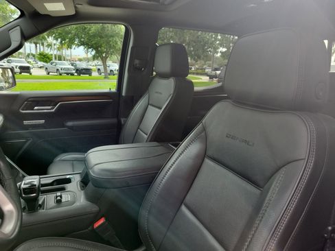 Used 2025 GMC Sierra 1500 Denali w/ Denali Reserve Package AWD/4WD image 23
