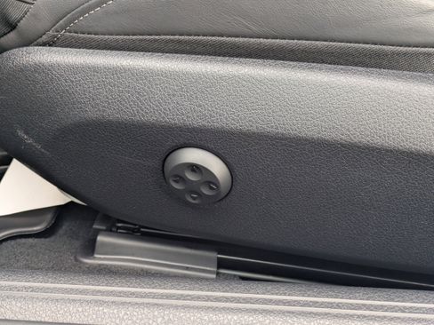 Certified 2025 Mercedes-Benz CLE 53 AMG 4MATIC Coupe image 26