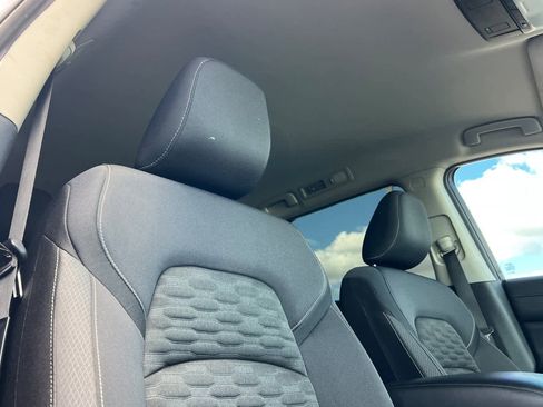 Certified 2022 Nissan Pathfinder SV image 18