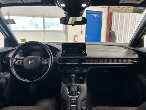 Certified 2025 Honda HR-V Sport image 18