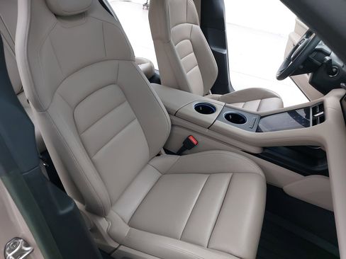 Used 2023 Porsche Taycan 4 Cross Turismo image 12