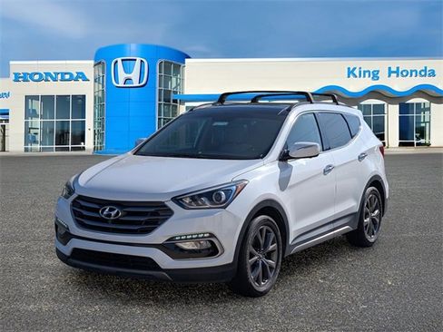 Used 2017 Hyundai Santa Fe Sport image 1