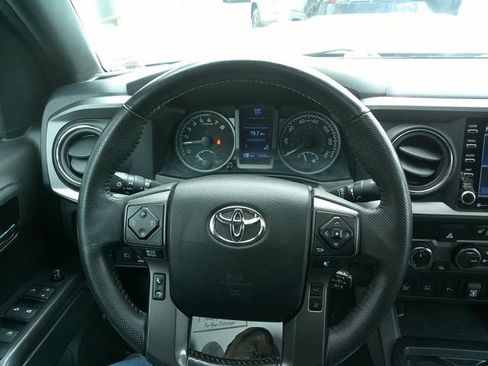 Used 2021 Toyota Tacoma TRD Sport w/ TRD Premium Sport Package AWD/4WD image 14
