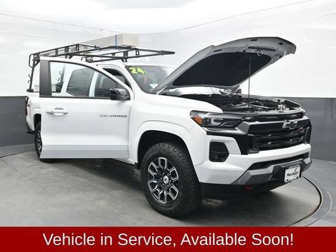 Used 2024 Chevrolet Colorado Z71 w/ Advanced Trailering Package AWD/4WD image 46
