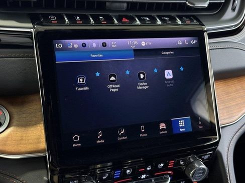 New 2025 Jeep Grand Cherokee Summit image 42