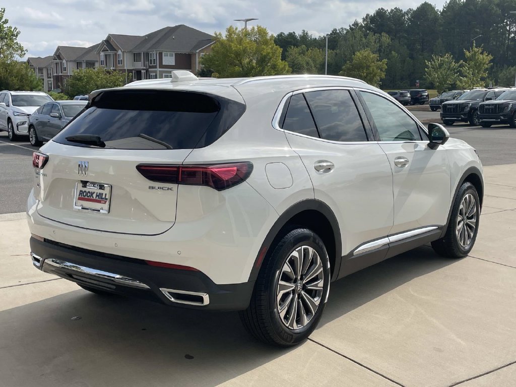 Used 2024 Buick Envision Preferred AWD/4WD image 5
