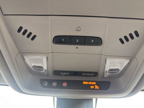 Used 2023 Chevrolet Blazer LT w/ Sound & Technology Package image 33