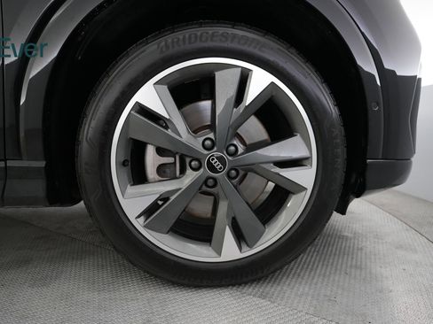 Used 2023 Audi Q4 e-tron Prestige w/ Black Optic Package image 20