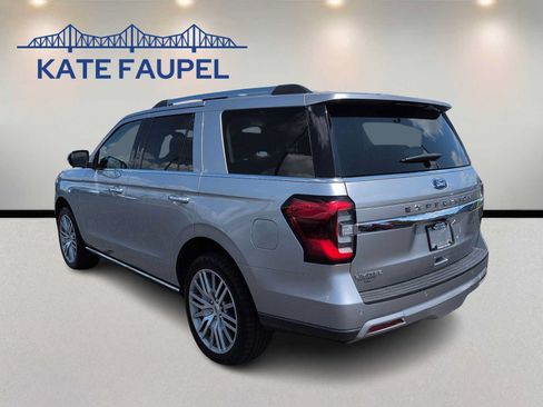 Certified 2022 Ford Expedition Limited AWD/4WD image 5