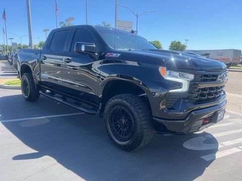 Used 2023 Chevrolet Silverado 1500 LT Trail Boss w/ LT Trail Boss Premium Package image 9
