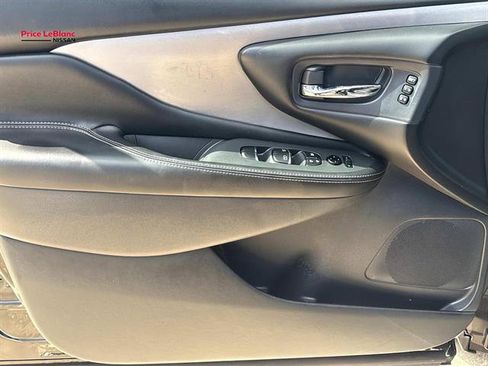 Used 2022 Nissan Murano SL FWD image 17